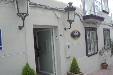 هتل Tak Boutique Old Town