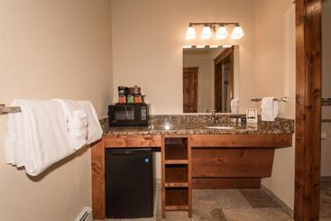 هتل The Maxwell Inn
