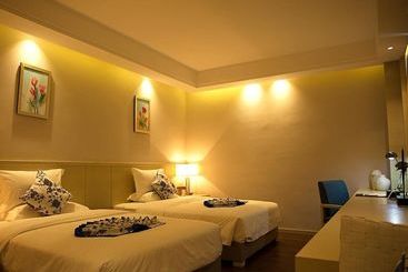 هتل Tulip Inn Homy