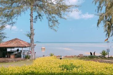 Pantai Indah Lagoi Bintan