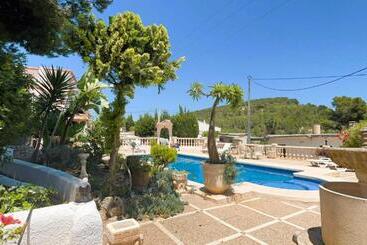 Bed and Breakfast Entre Mar Y Montaña