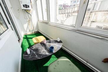 تختخواب و صبحانه Kadıköy ün Merkezinde Oda