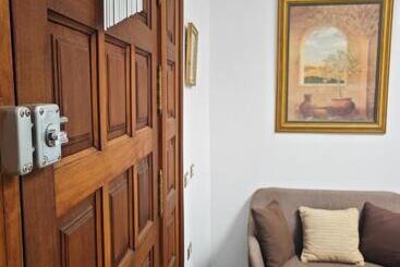 تختخواب و صبحانه Villa Gonzalez Sea Views