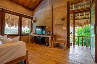 هتل Mai Chau Onsen Retreat