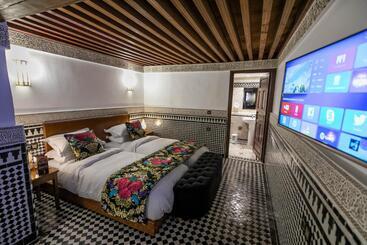 هتل Riad Fes Ziyat & Spa
