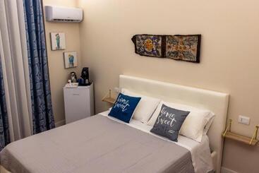 پانسیون Daria S Home Apartment Rooms