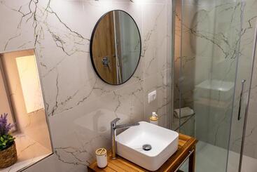 پانسیون Daria S Home Apartment Rooms
