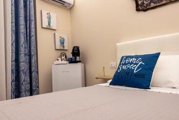 پانسیون Daria S Home Apartment Rooms