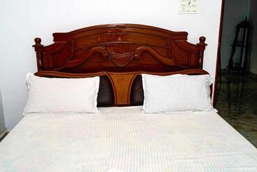 פנסיון Laguna Guesthouse