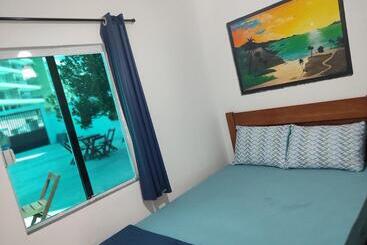 هاستل Aloha Suites