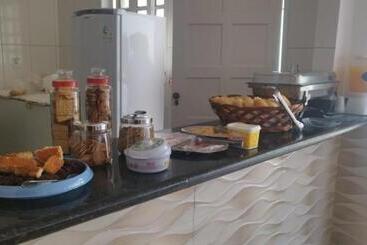 هاستل Aloha Suites
