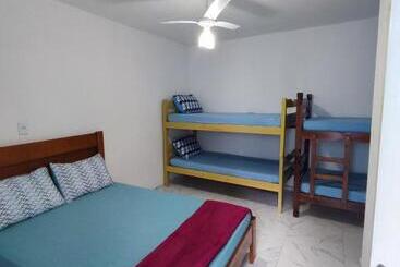 هاستل Aloha Suites