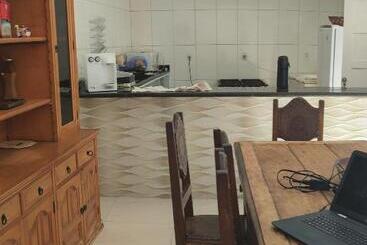 هاستل Aloha Suites