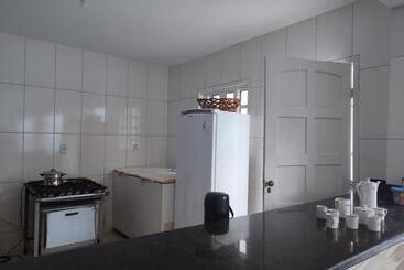 هاستل Aloha Suites