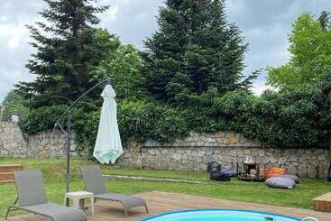 تختخواب و صبحانه Eksado Resort