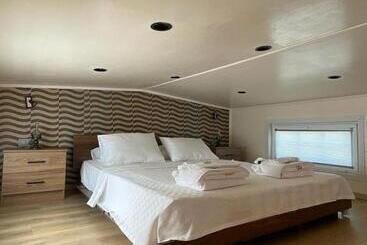 تختخواب و صبحانه Eksado Resort