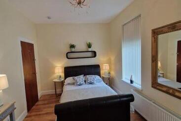 تختخواب و صبحانه Harvey House