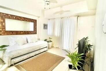 Condo Hotel In Tagaytay Near Popular Tourist Spots