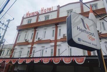 هتل Hemra