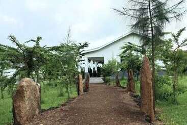 هتل Iretet Mara Lodge