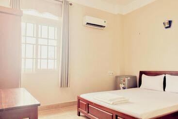 هتل Khách Sạn Cúc Phương