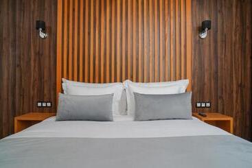 هتل Razane Hôtel