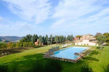 Luxury Resort With Swimming Pool In The Tuscan Countryside, Villas On The Ground Floor With Private