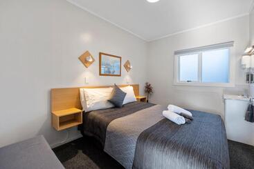 مُتل Central Inn Taupo