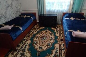 پانسیون Guest House Twins
