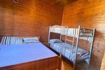 پانسیون Guesthouses Gjokazaj Tale Beachfront