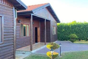 پانسیون Guesthouses Gjokazaj Tale Beachfront
