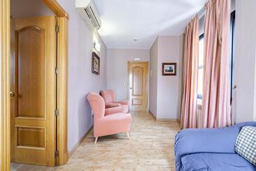 پانسیون Hostal Don Juan
