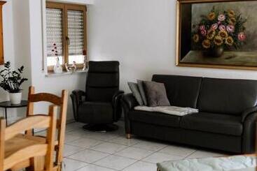 Moderne Landwohnung   Pension   Top Lage