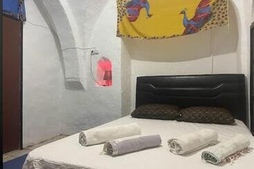 Rosa Hostel