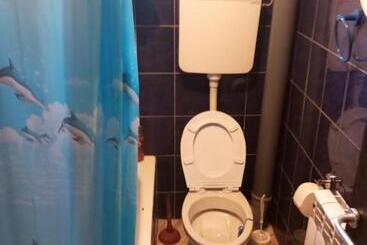 هاستل Airport Md Rooms 2