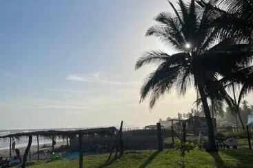 هاستل Oasis Natural En Un Paraiso Tropical