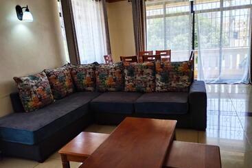 تختخواب و صبحانه Bamburi Lakeview