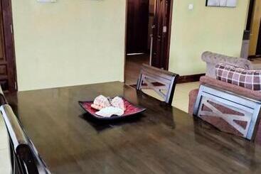 تختخواب و صبحانه Bamburi Lakeview