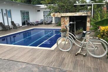 تختخواب و صبحانه Casa Hotel El Encanto De Carmen