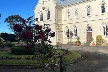 هتل Convent At Koroit