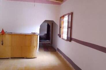 هتل Hôtel Auberge Etoile Dades