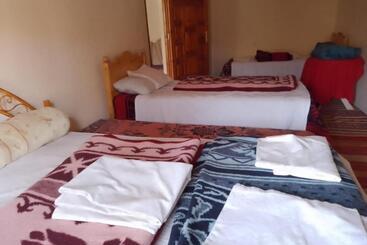 هتل Hôtel Auberge Etoile Dades