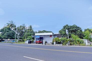 هتل Oyo Life 92937 Kost Putri Sarkara Syariah
