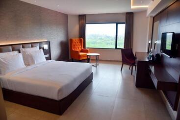 هتل The Pearl View