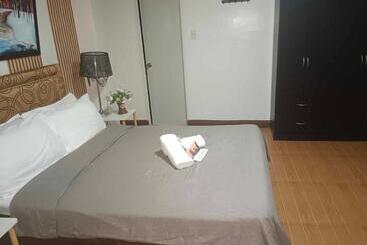 مُتل Daily Travellers Inn & Suites