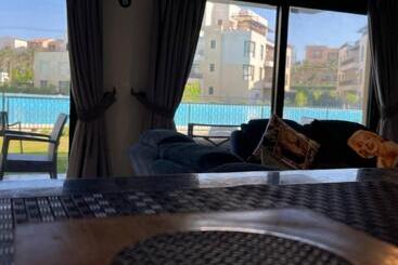 پانسیون Ground Chlat First Row Lagoon 2 Bedrooms At Blanca Marassi