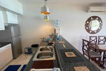 پانسیون Ground Chlat First Row Lagoon 2 Bedrooms At Blanca Marassi