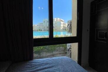 پانسیون Ground Chlat First Row Lagoon 2 Bedrooms At Blanca Marassi