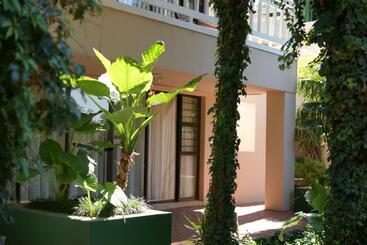 پانسیون Lakeside Guesthouse