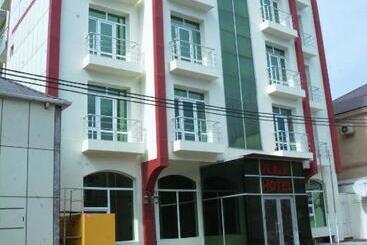 Aef Hotel And Restaurants